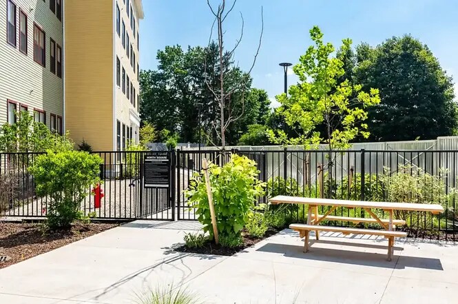 Photo - 75 Cowles Lane, Unit 75