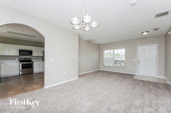 Building Photo - 102 Spoonbill Ct