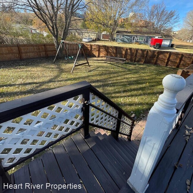 Foto del edificio - 3 br, 2 bath House - 614 8th st E