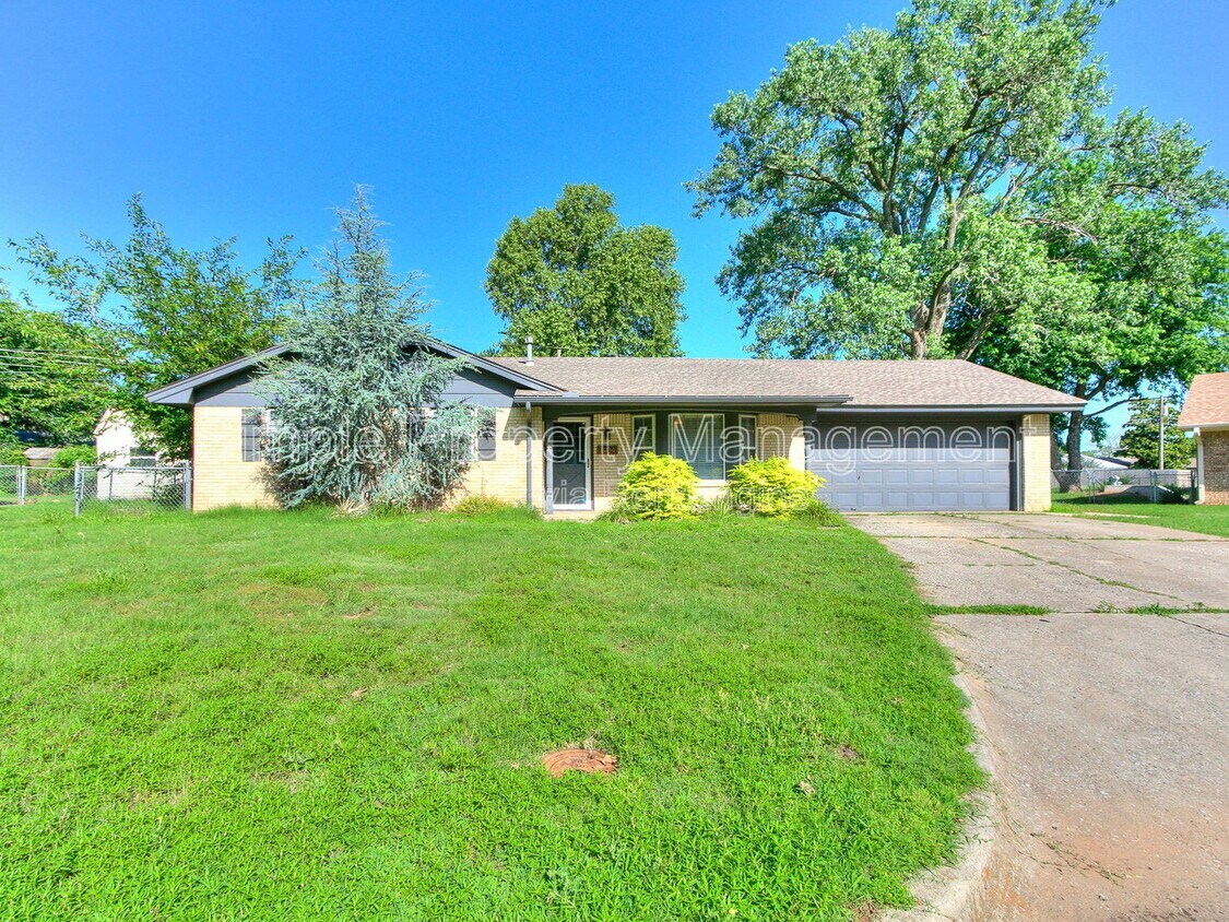 Foto principal - 1404 Crown Point Ave