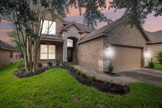Building Photo - 210 Black Swan Pl