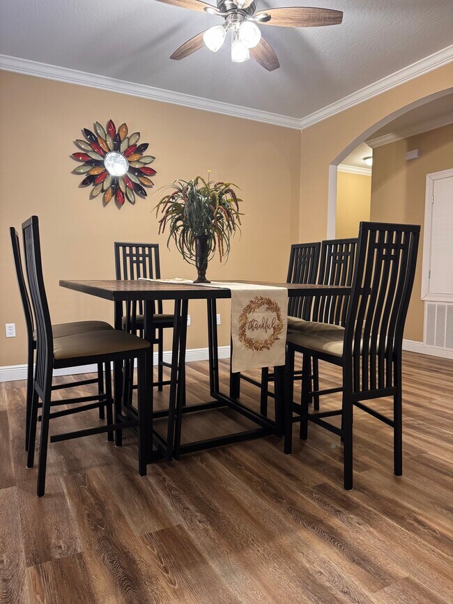 Foto del edificio - 111 Grovewood Dr