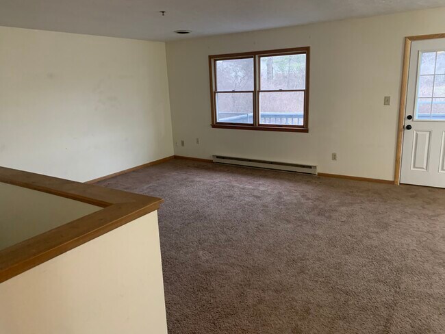 Foto del edificio - 920 Fairwinds Ct