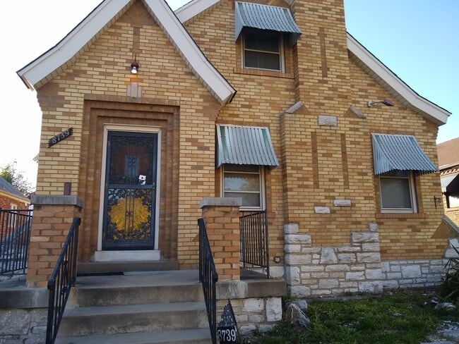 Building Photo - 8739 Partridge Ave