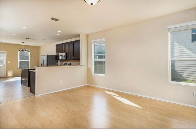 Living room and kitchen - 714 Roping Star