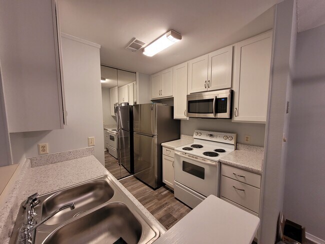 Foto del edificio - 601 E Burgess Rd