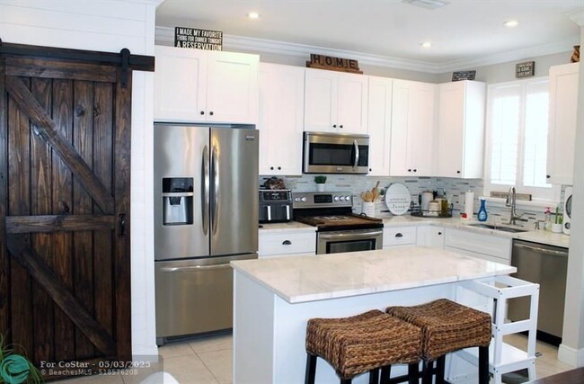 Foto del edificio - 15663 SW 41st St