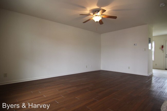 Building Photo - 2209 Eldos Trace Cir