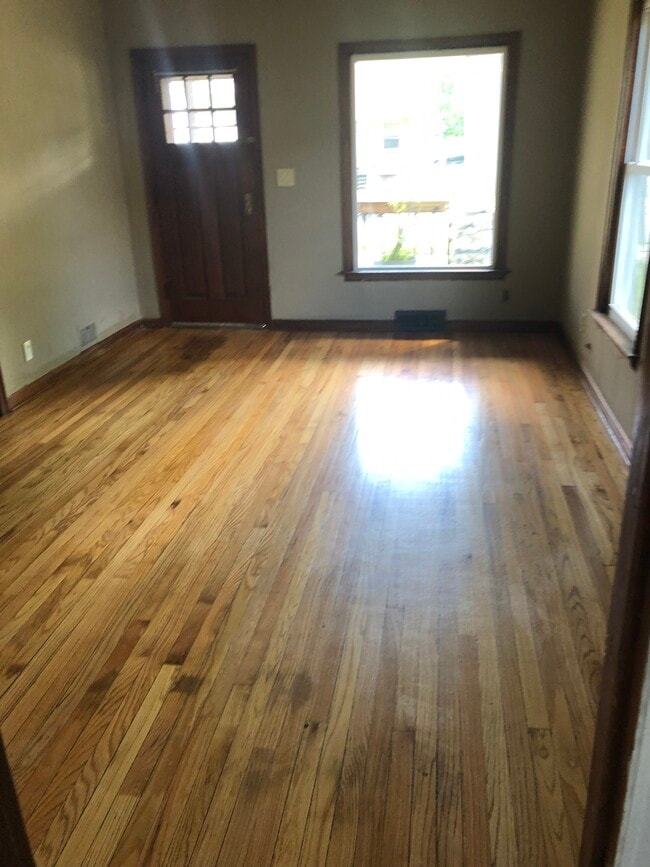 Foto del edificio - 1141 S 31st St