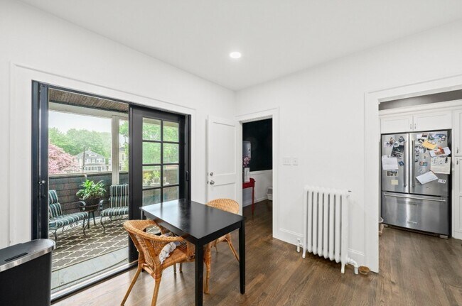 Foto del edificio - 923 Adams St