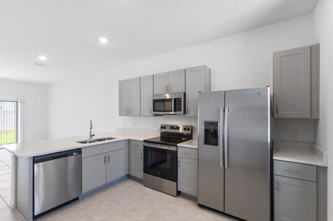 Building Photo - 3094 Skyline Lp