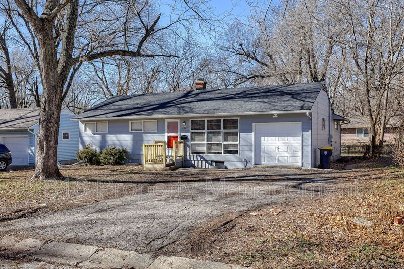 Foto principal - 11420 Manchester Ave