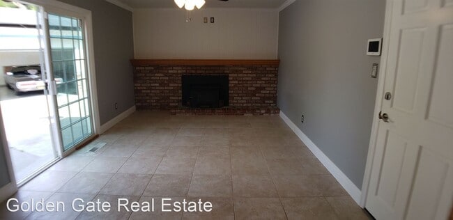Building Photo - 3 br, 2 bath House - 1112 Granada Court