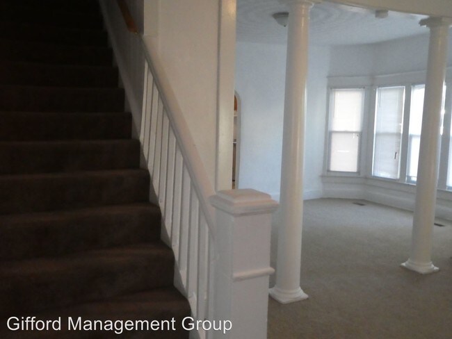 Foto del edificio - 4 br, 2 bath House - 917 Kenton Avenue