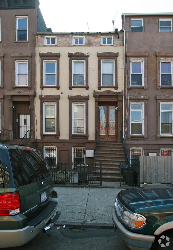 Primary Photo - 802 Lafayette Ave