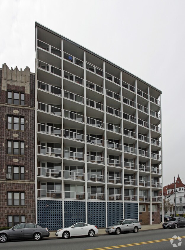 Fulton House Apartments in Weehawken, NJ