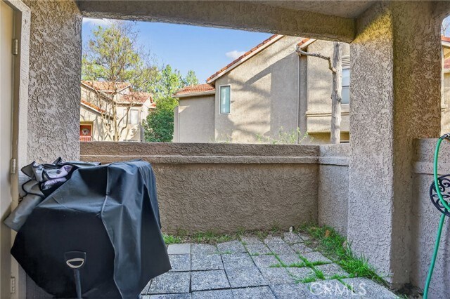 Foto del edificio - 2381 Archwood Ln