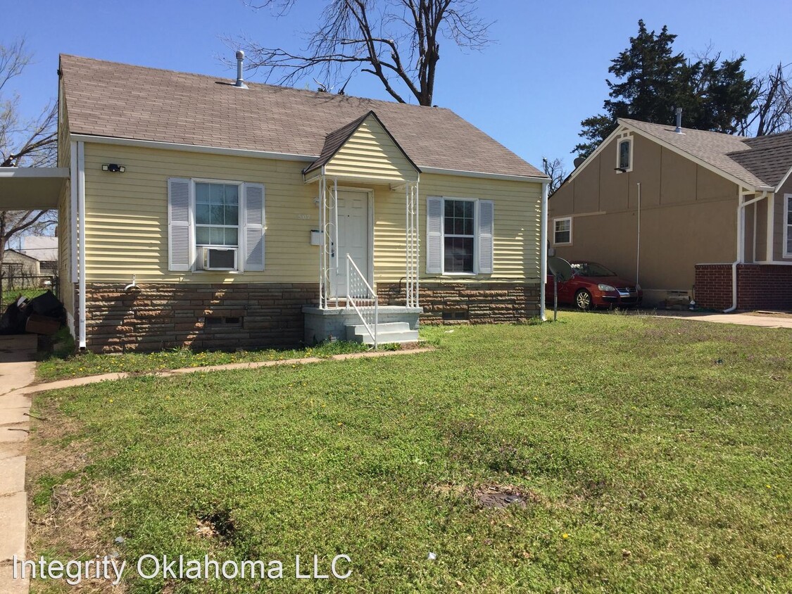 Foto principal - 2 br, 1 bath House - 507 West Rickenbacker...