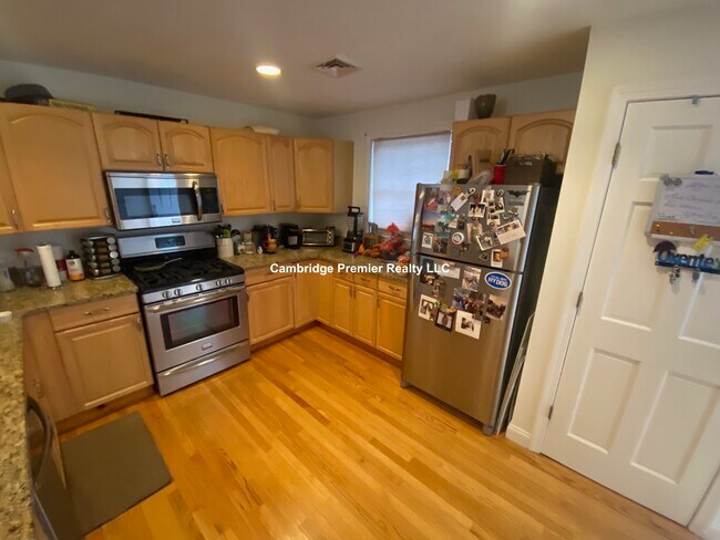 Foto del edificio - 221 Salem St