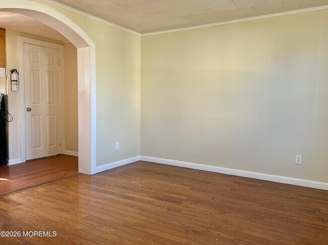 Building Photo - 246 7th Ave