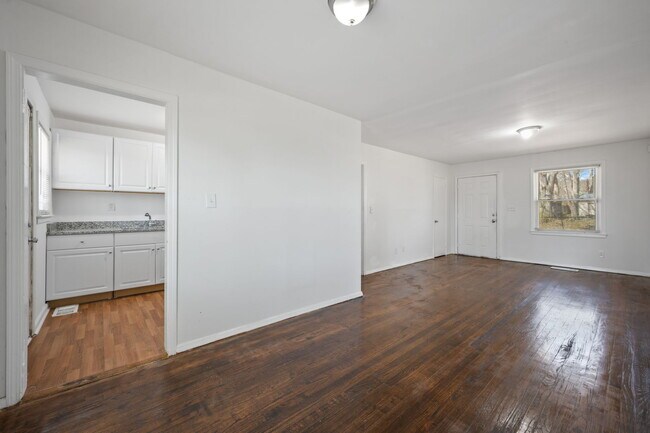 Foto del edificio - 660 Quaker St SW