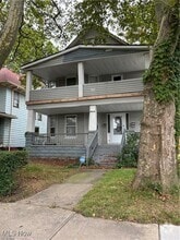 Building Photo - 2016 W 85th St