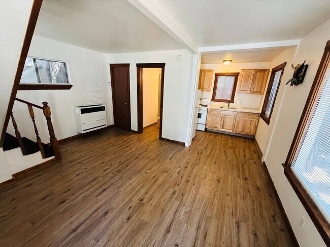 Foto del edificio - 1227 Sierra Blvd