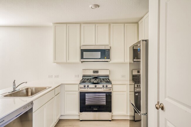 Foto del edificio - 732 Magnolia Creek Dr