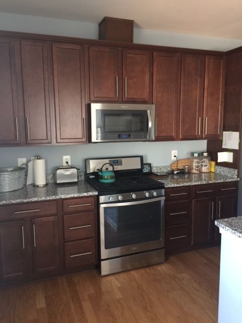 Building Photo - Colonial Forge - Gorgeous END UNIT Townhome