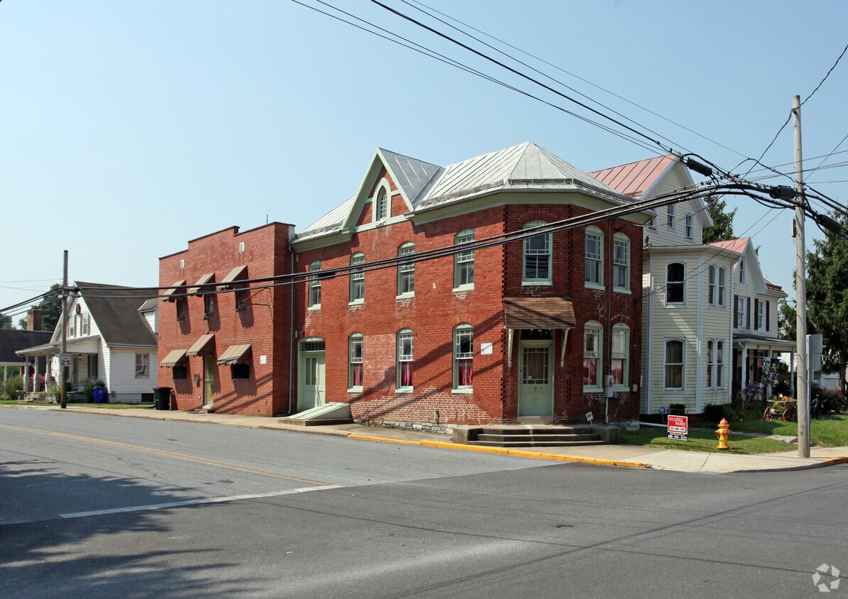 Foto principal - 55 Maple Ave