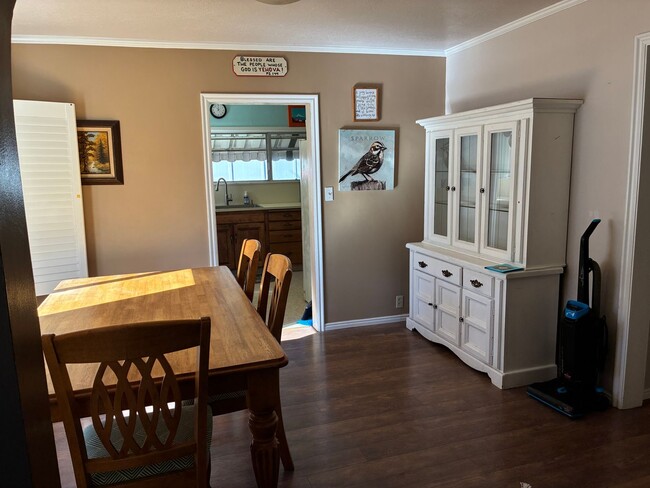 Building Photo - Furnished Two Bedroom