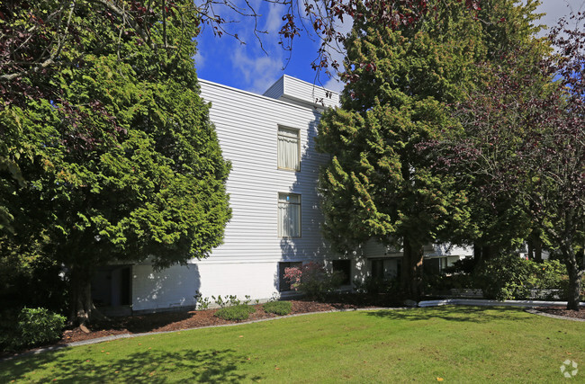 Photo du bâtiment - Skyline Apartments