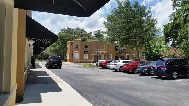 Foto del edificio - 3232 W Lake Mary Blvd