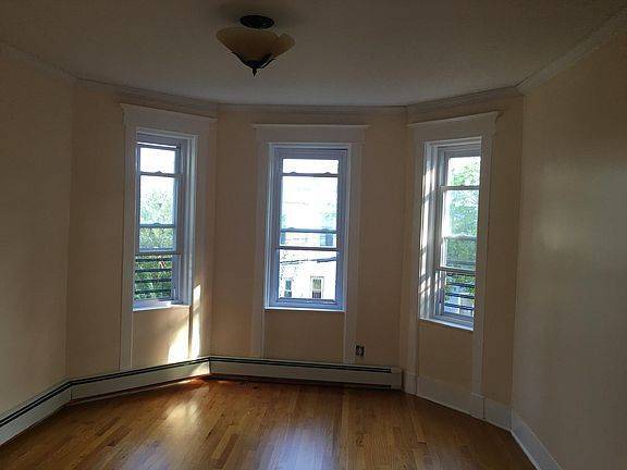 Building Photo - 91-13 87th St