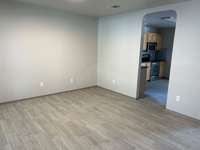 Building Photo - 5308 Birmingham Cir