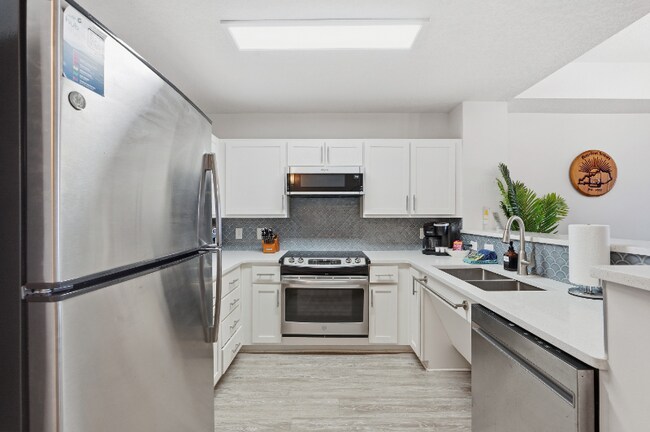 Foto del edificio - 15928 Front Beach Rd