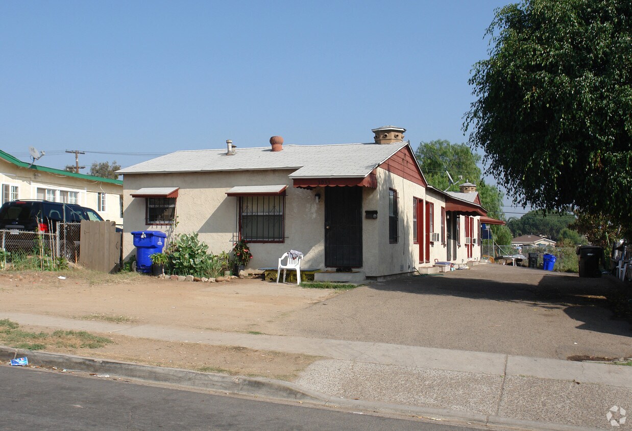 Primary Photo - 3055 44th St