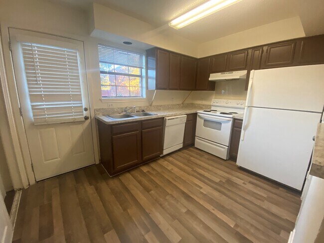 Foto del edificio - 2809 Wimbledon Ct