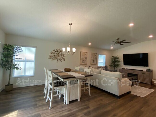 Building Photo - 16324 Winding Preserve Cir