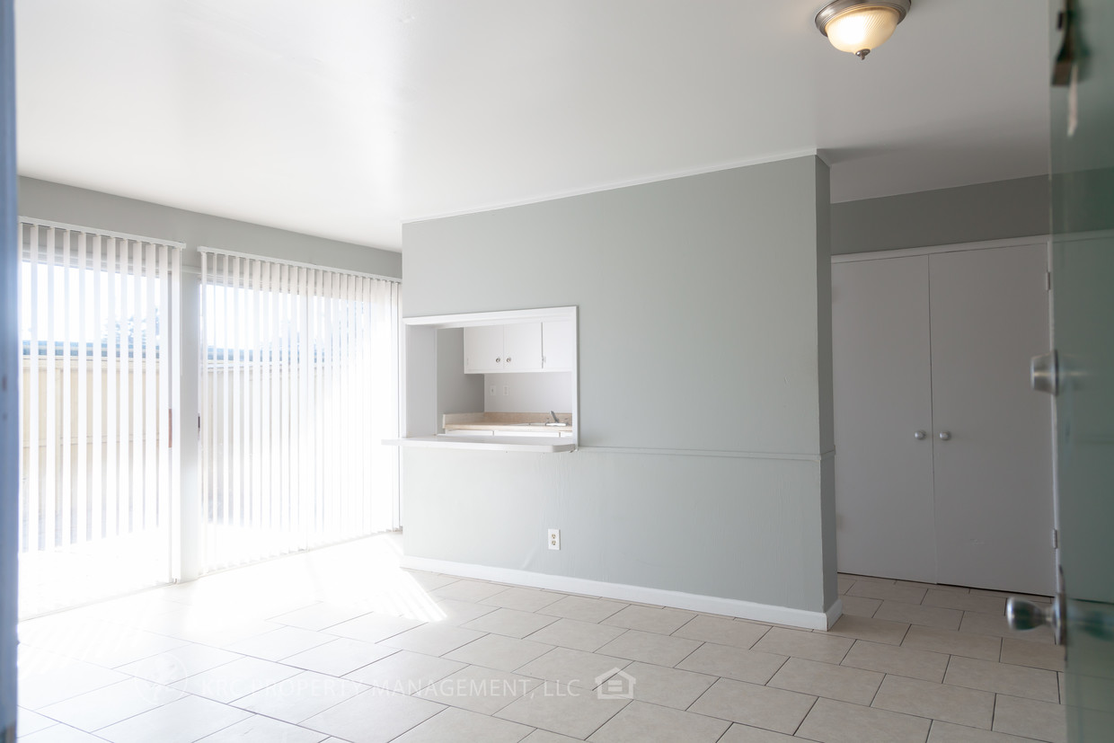 Foto principal - 1100 E Elizabeth St