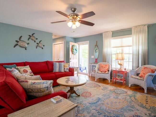 Foto del edificio - The Gypsy Rose @ 4502 E Oak Island Dr