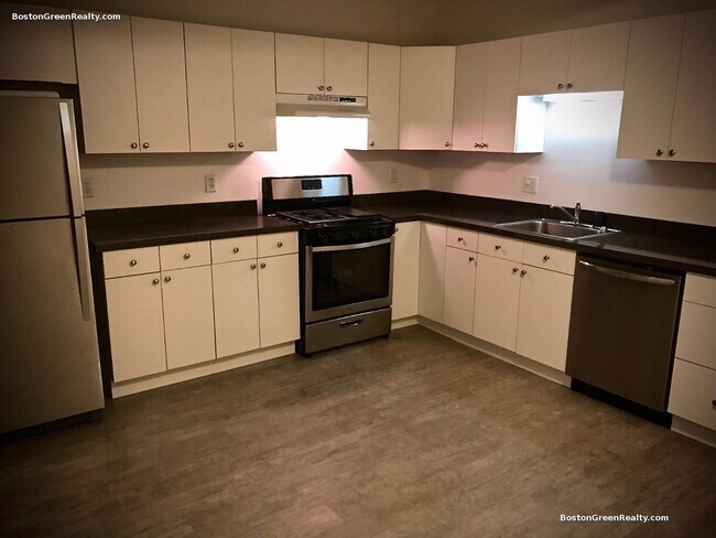 Foto del edificio - 652 Dorchester Ave