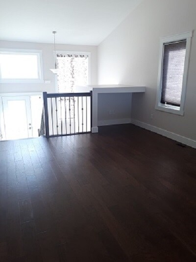 Photo du bâtiment - 162 Taylor Trl