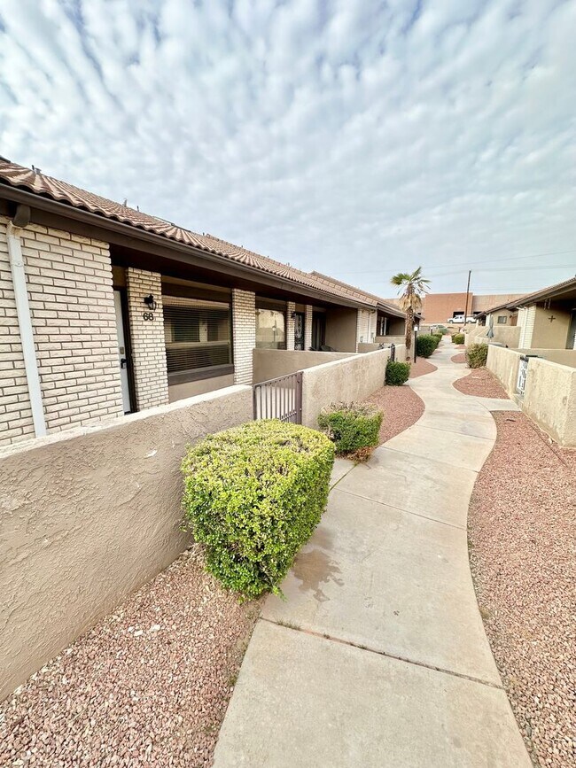 Foto del edificio - Beautiful Downtown Home! Price Reduced!