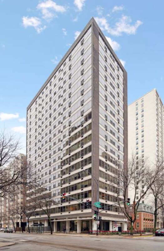 Foto principal - 360 W Wellington Ave