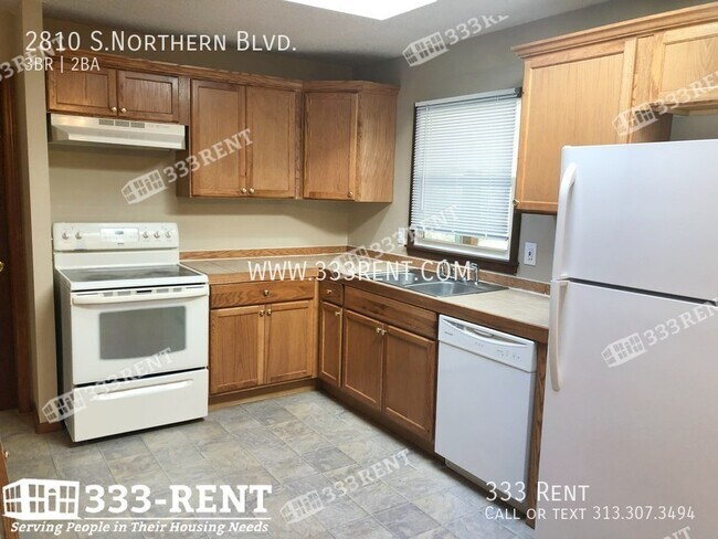 Foto del edificio - Lovely 3 bed 1.5 bath home ready to be mov...