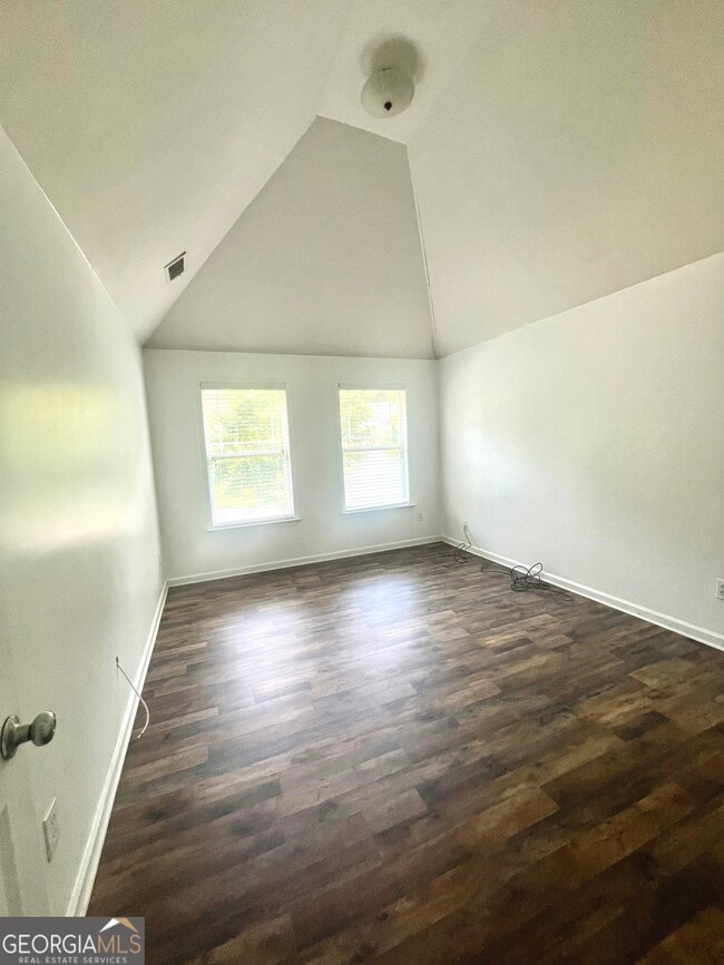 Building Photo - 4201 Kenwood Trail