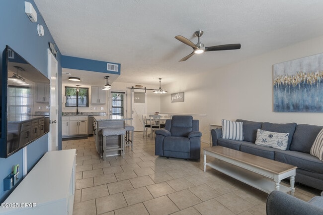 Foto del edificio - 164 Robin Ln