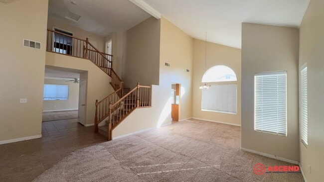 Building Photo - Amazing 5 Bedroom Home In Southwest!