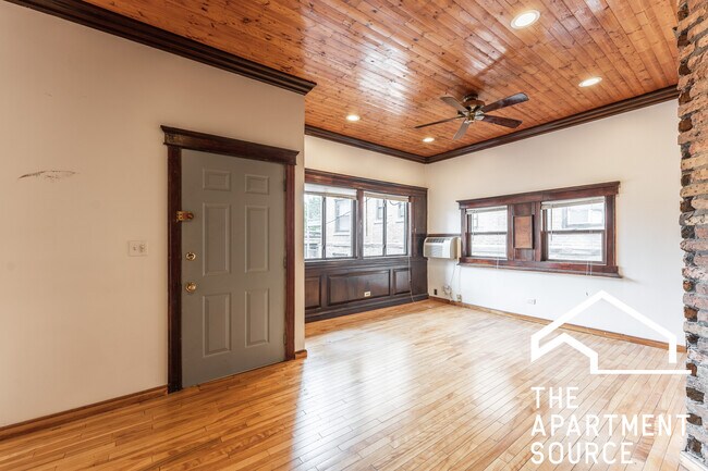 Foto del edificio - 2250 N Cleveland Ave